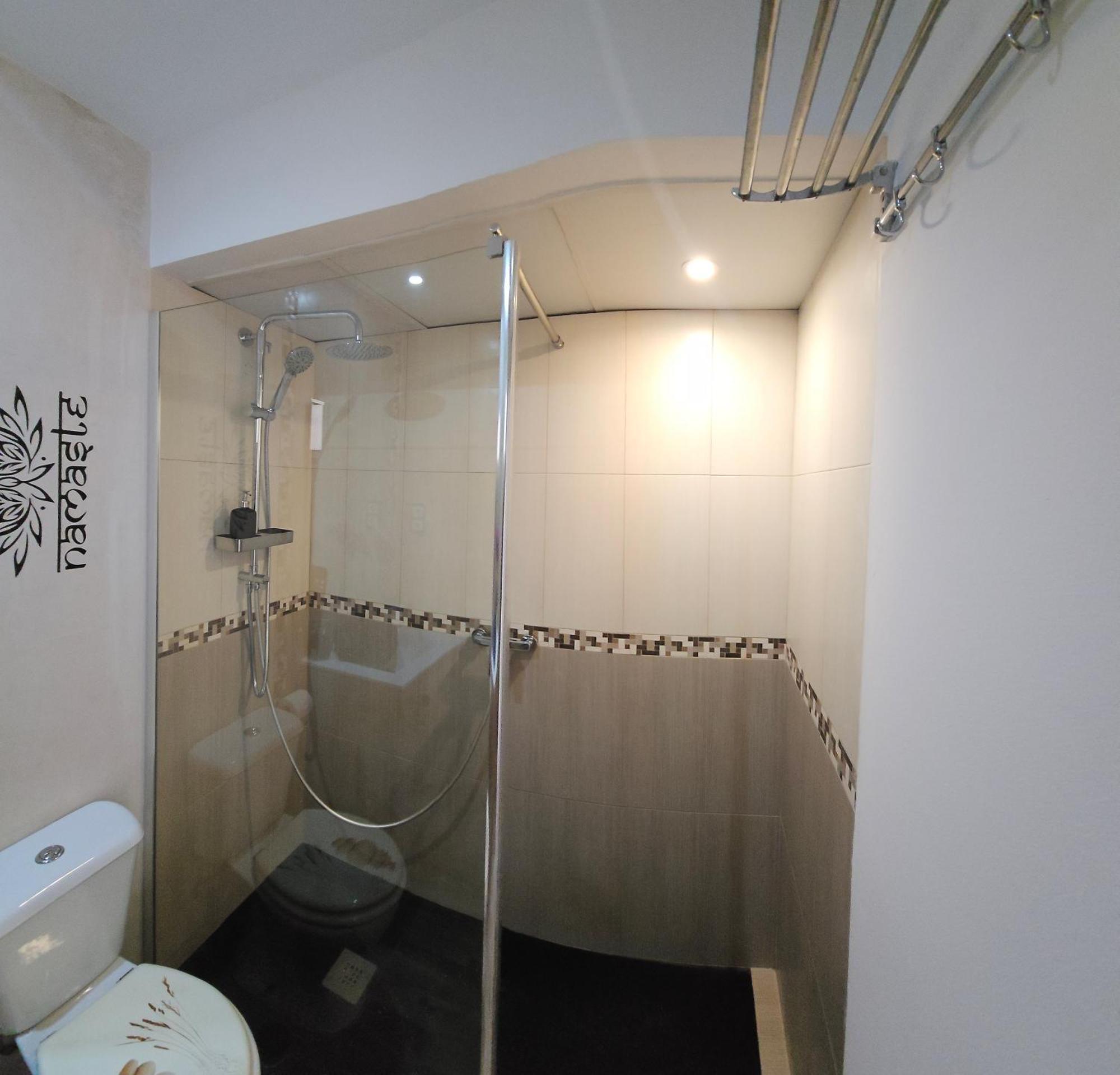 Namaste Modern Elegance City Center Apartment By Namaste Elite توريمولينوس المظهر الخارجي الصورة