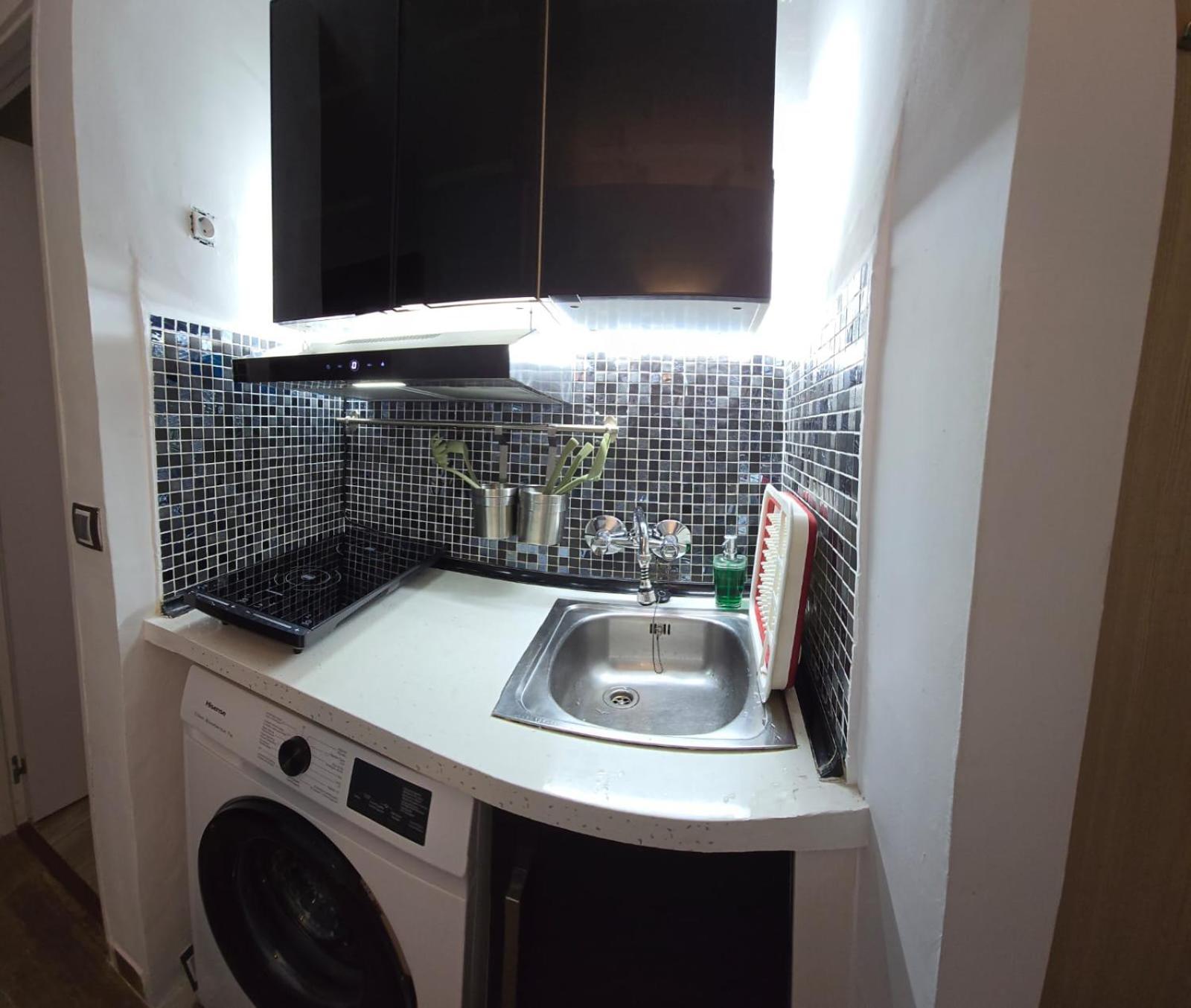 Namaste Modern Elegance City Center Apartment By Namaste Elite توريمولينوس المظهر الخارجي الصورة