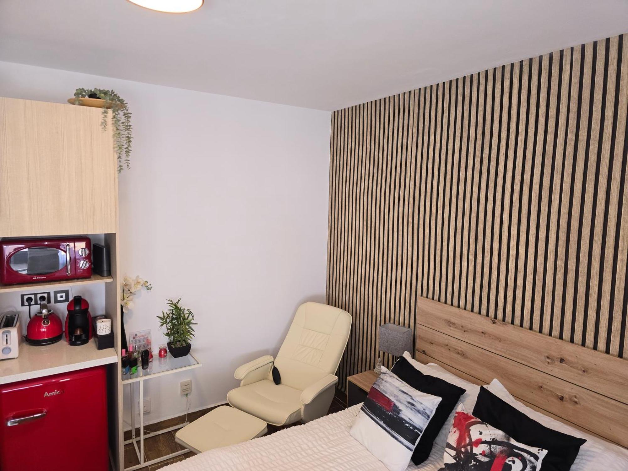 Namaste Modern Elegance City Center Apartment By Namaste Elite توريمولينوس المظهر الخارجي الصورة